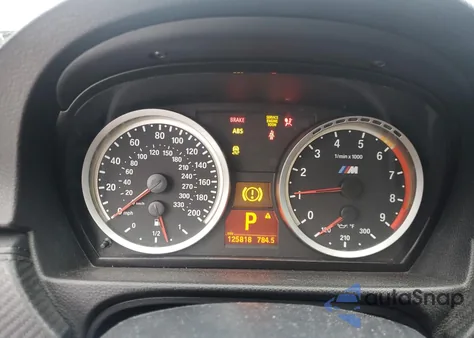 2011 BMW M3 z USA, uszkodzony, nr VIN WBSPM9C52BE698706